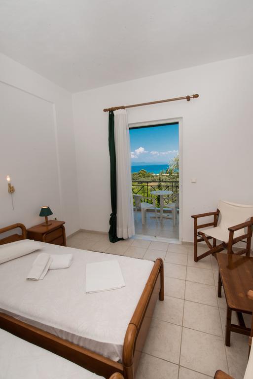 Bella Casa Studios Frínion Zimmer foto